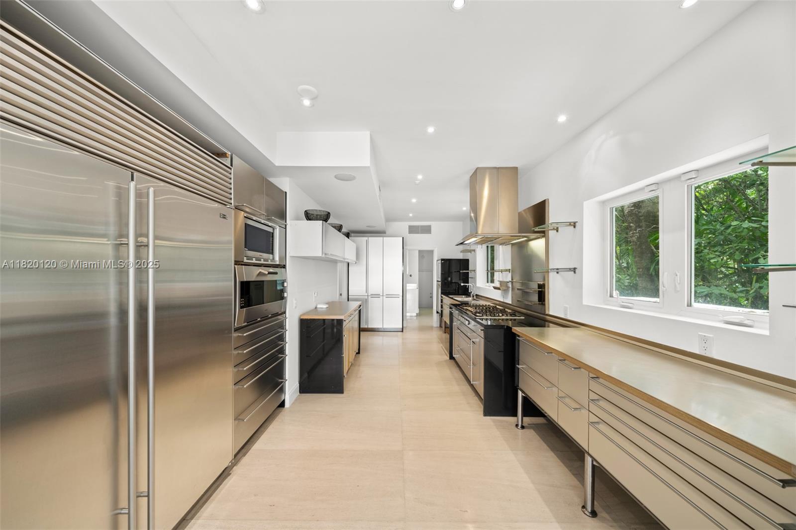 1839 W 24th St Miami Beach, FL 33140