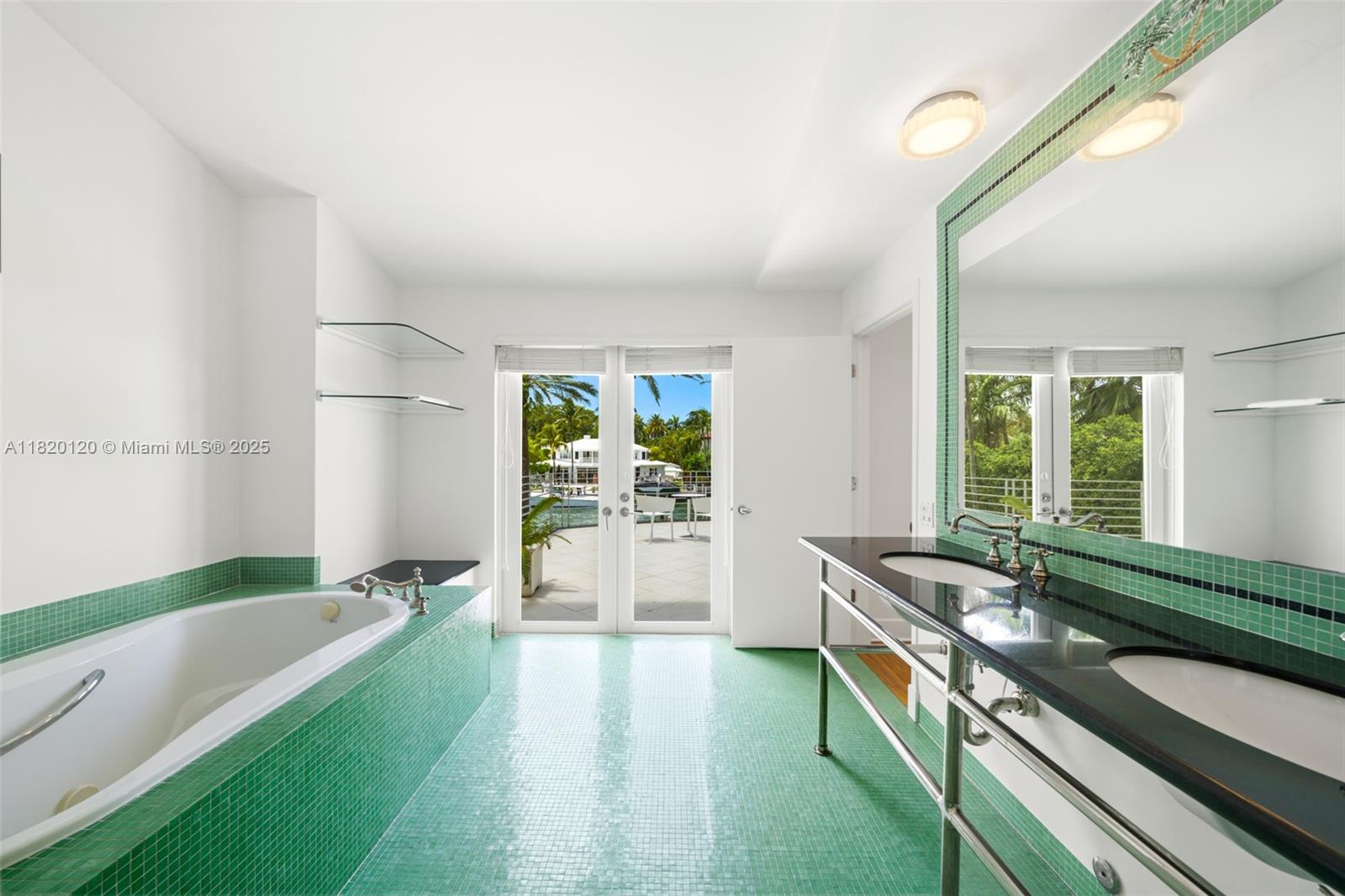 1839 W 24th St Miami Beach, FL 33140