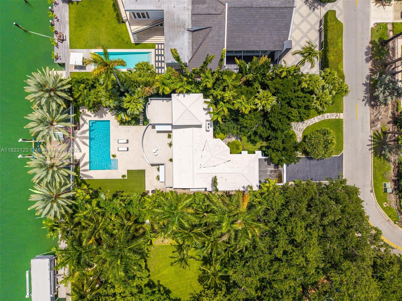 1839 W 24th St Miami Beach, FL 33140