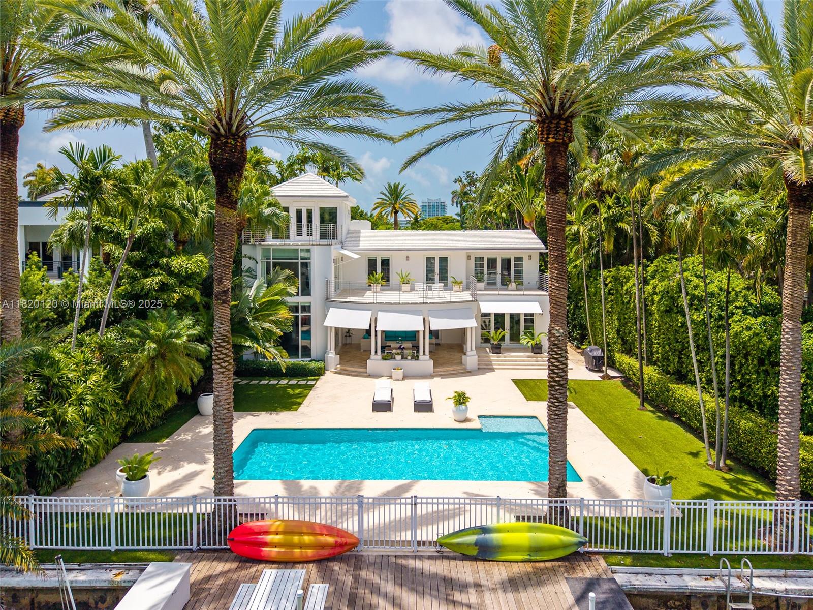 1839 W 24th St Miami Beach, FL 33140