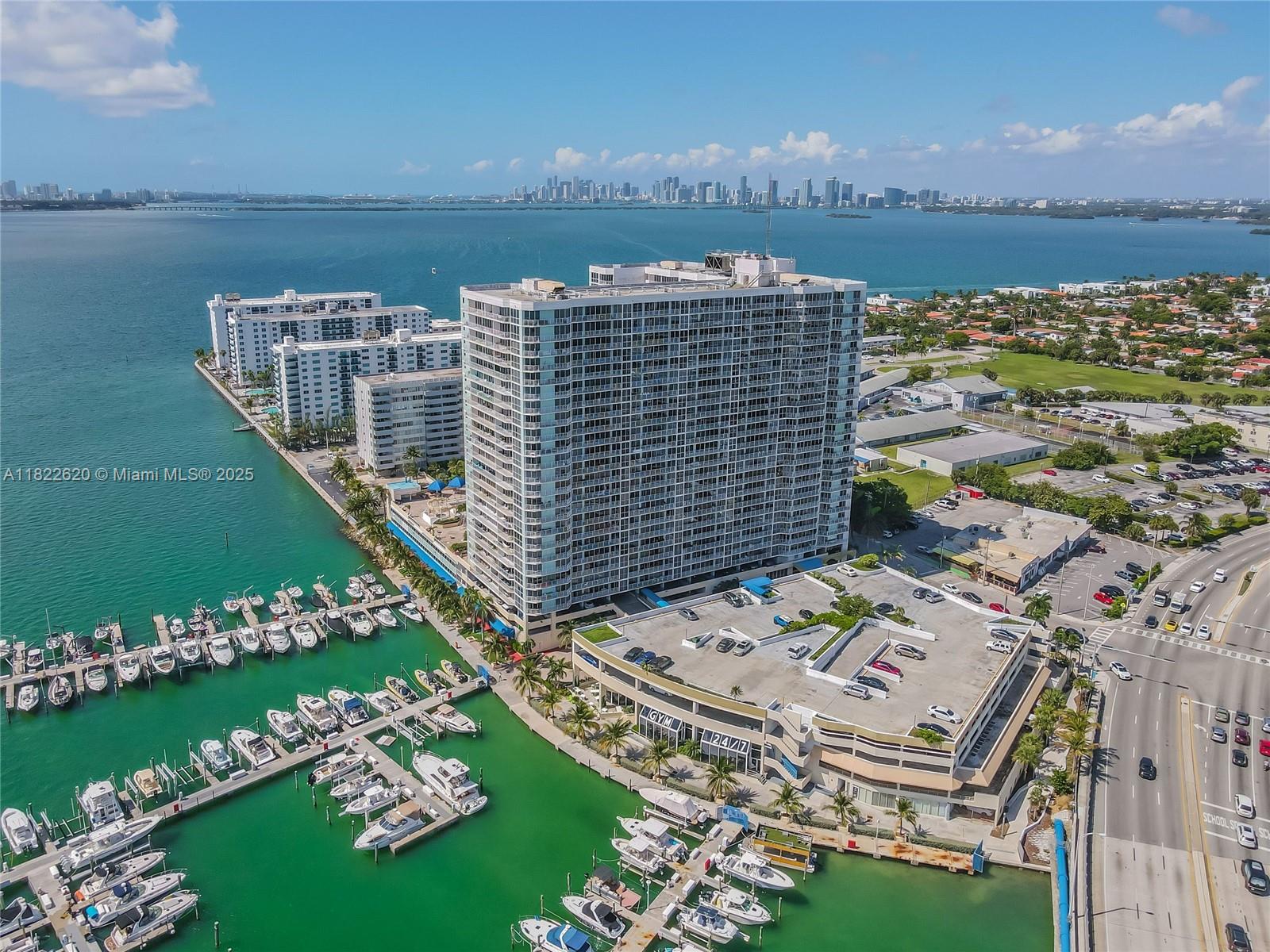 7601 E Treasure Dr #2214,North Bay Village, FL 33141