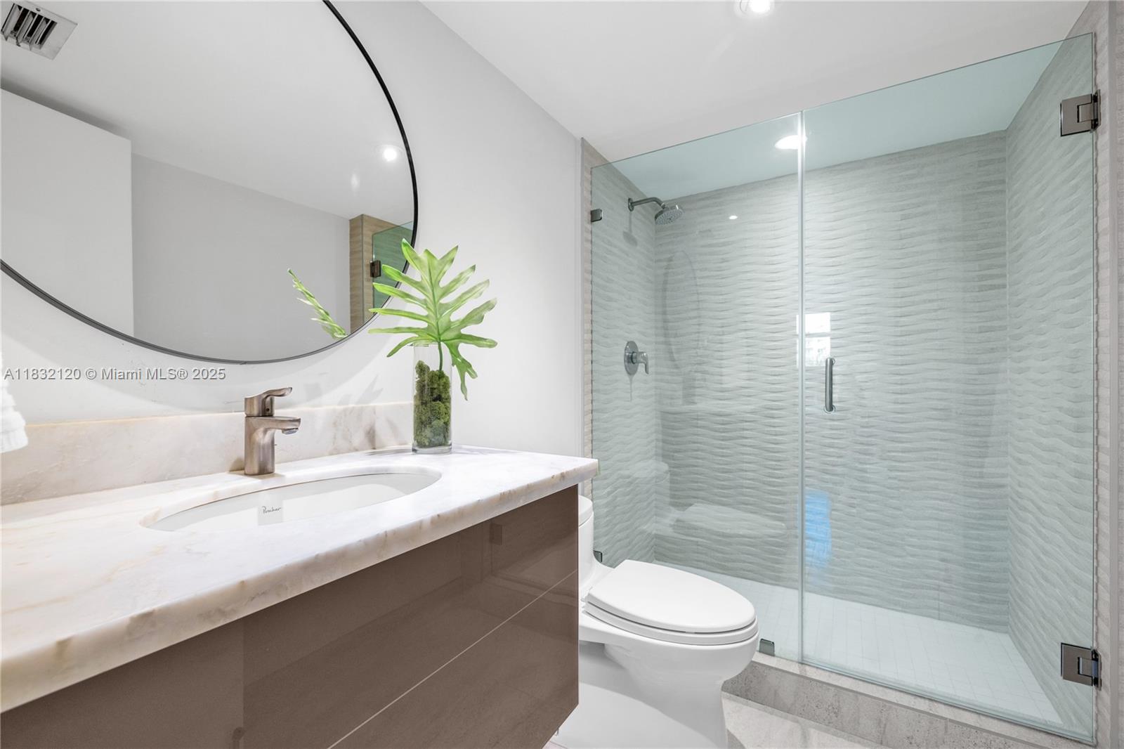 615 Ocean Dr #6A Key Biscayne, FL 33149