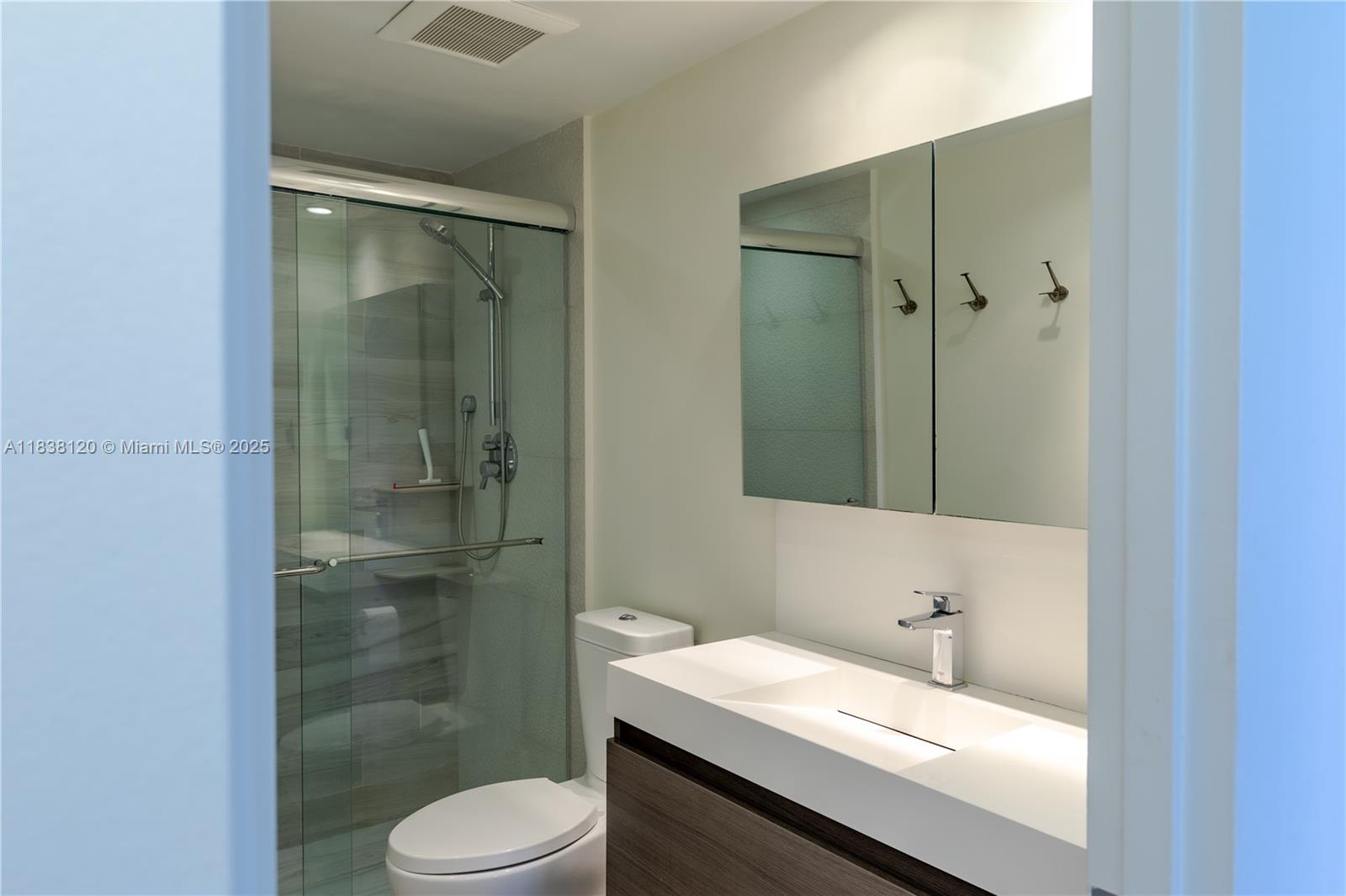 image Harbour House15
