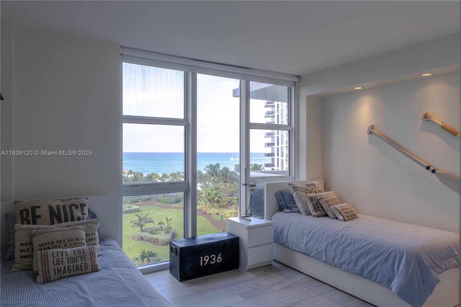 image Harbour House16