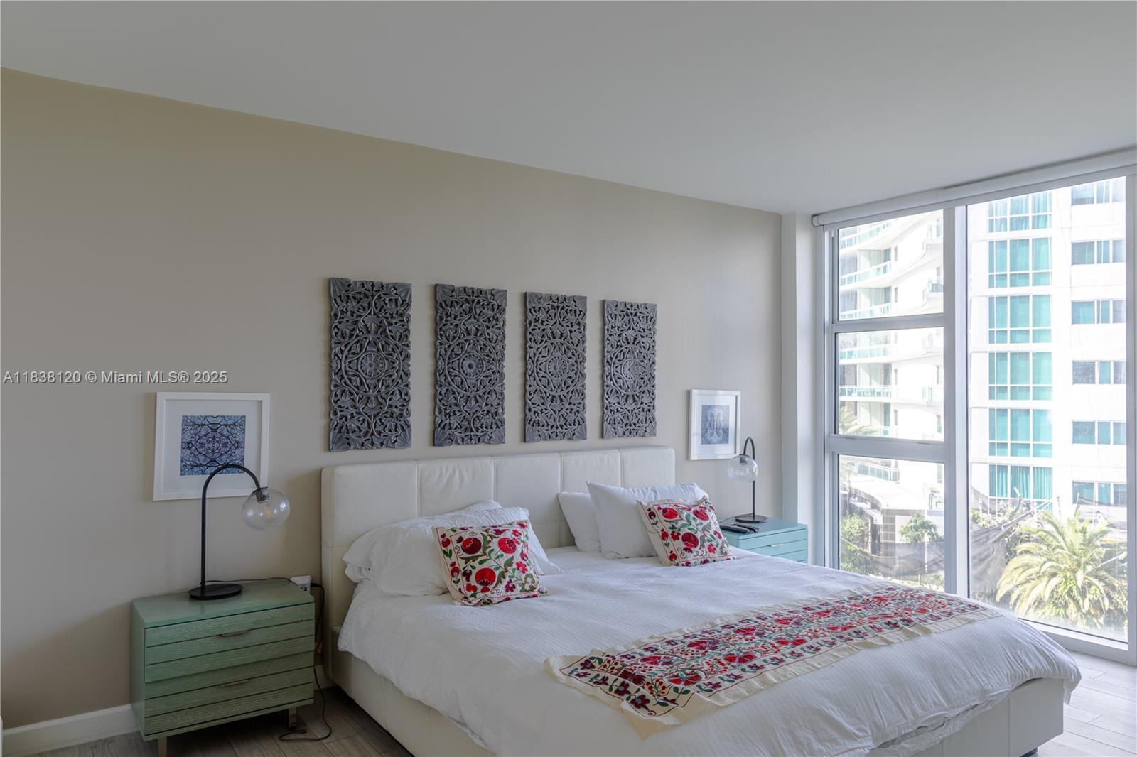 image Harbour House21