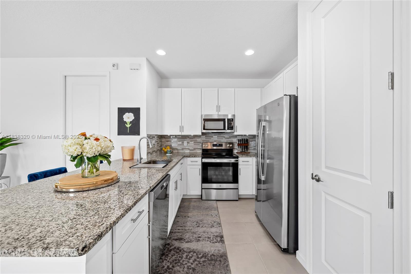 2184 NW 6th St Fort Lauderdale, FL 33311