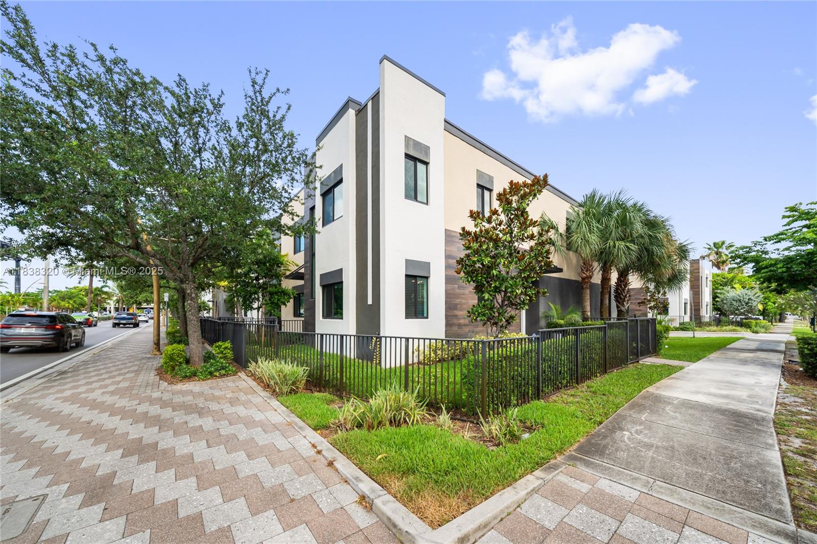 2184 NW 6th St Fort Lauderdale, FL 33311