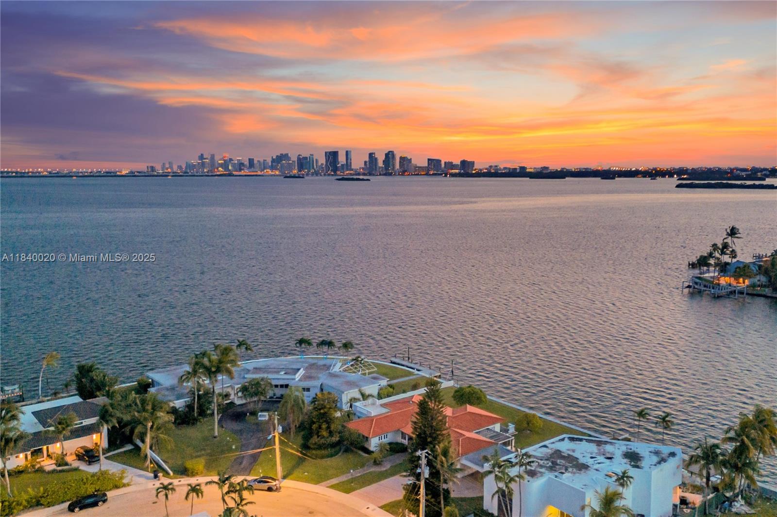 7500 W Treasure Dr North Bay Village, FL 33141 7500 W Treasure Dr North Bay Village, FL 33141