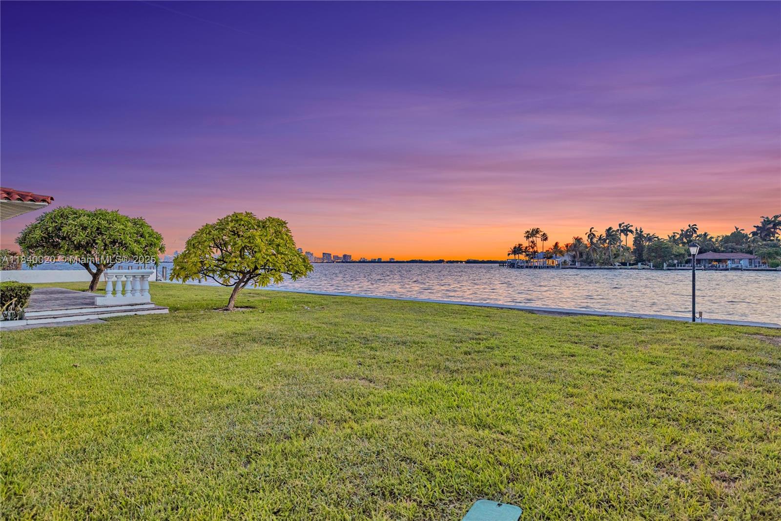 7500 W Treasure Dr North Bay Village, FL 33141 7500 W Treasure Dr North Bay Village, FL 33141