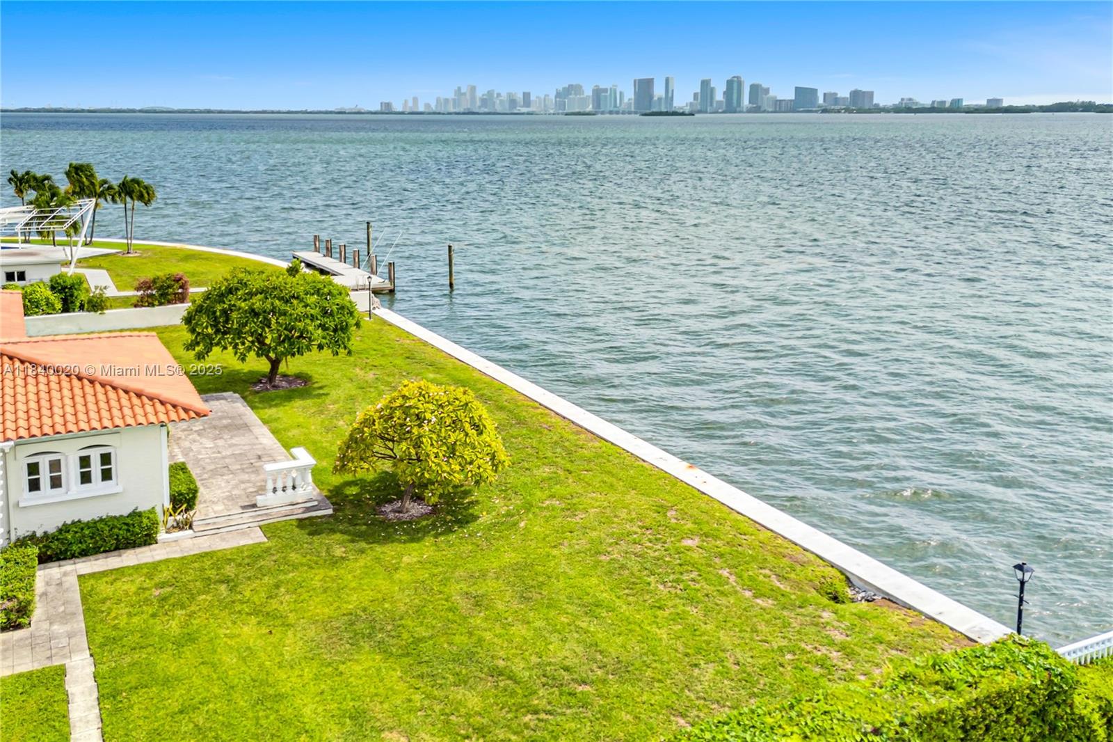 7500 W Treasure Dr North Bay Village, FL 33141 7500 W Treasure Dr North Bay Village, FL 33141