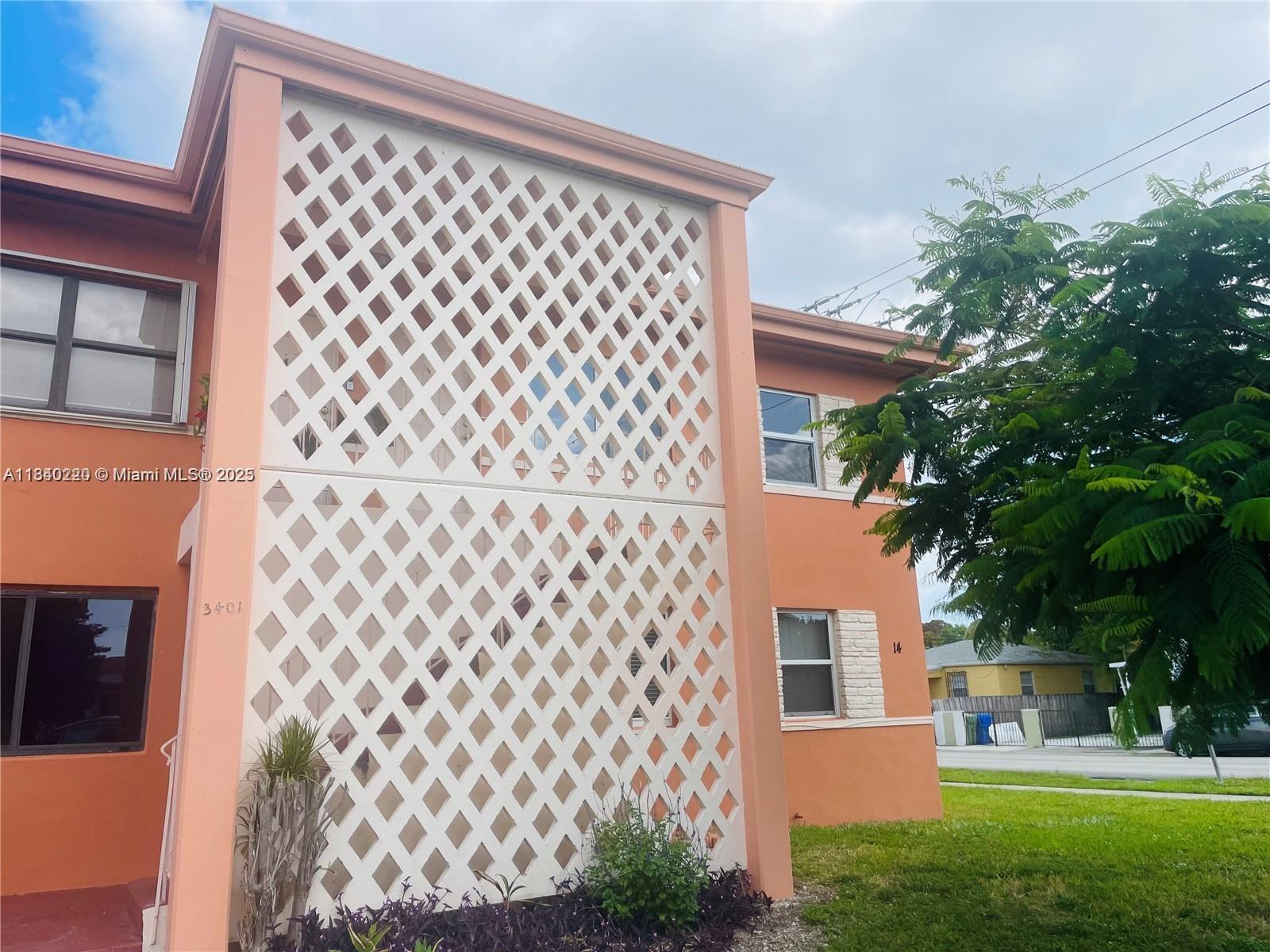 3401 SW 11th St #1B