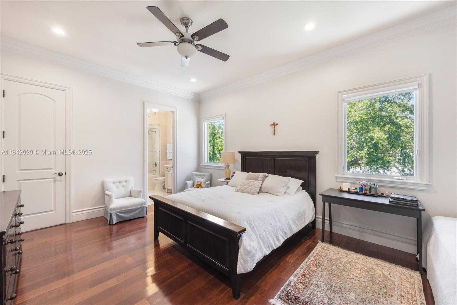 8252 SW 52nd Ave Miami, FL 33143 8252 SW 52nd Ave Miami, FL 33143