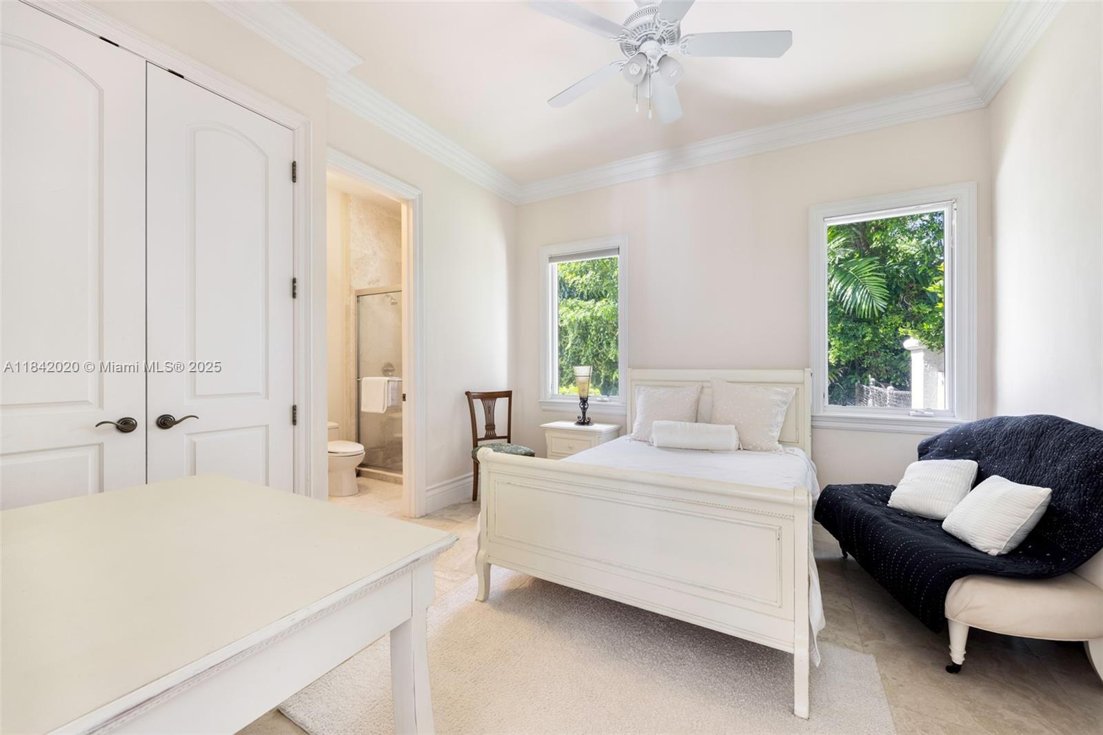 8252 SW 52nd Ave Miami, FL 33143 8252 SW 52nd Ave Miami, FL 33143