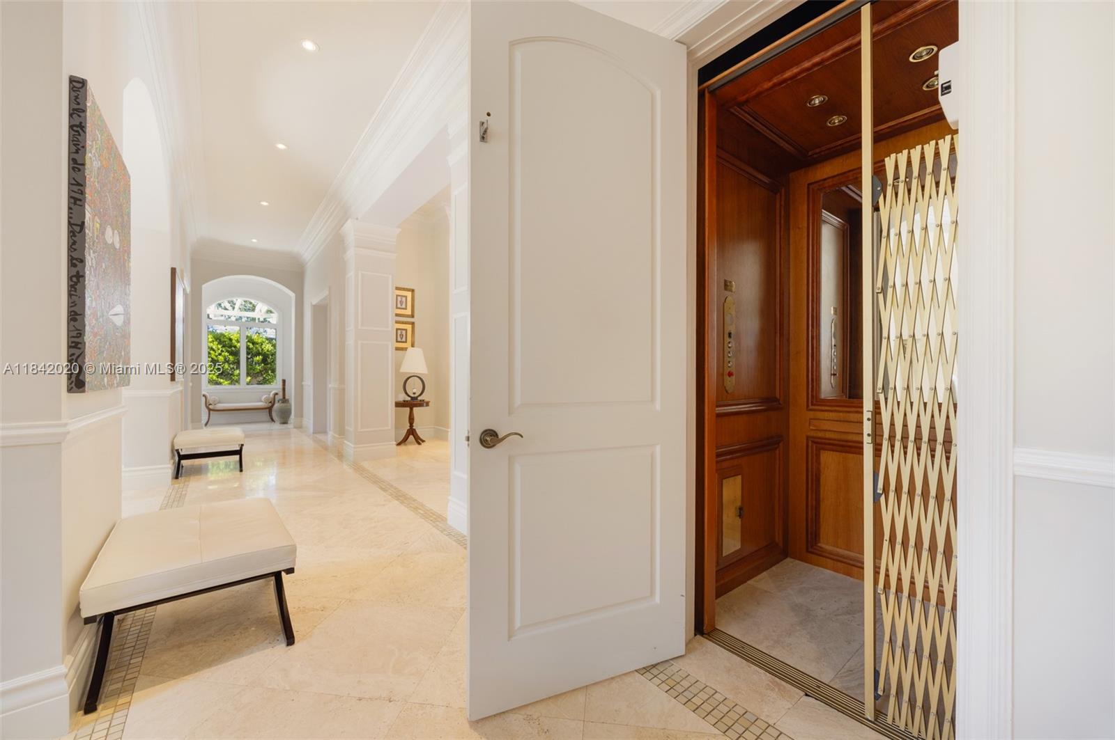 8252 SW 52nd Ave Miami, FL 33143 8252 SW 52nd Ave Miami, FL 33143