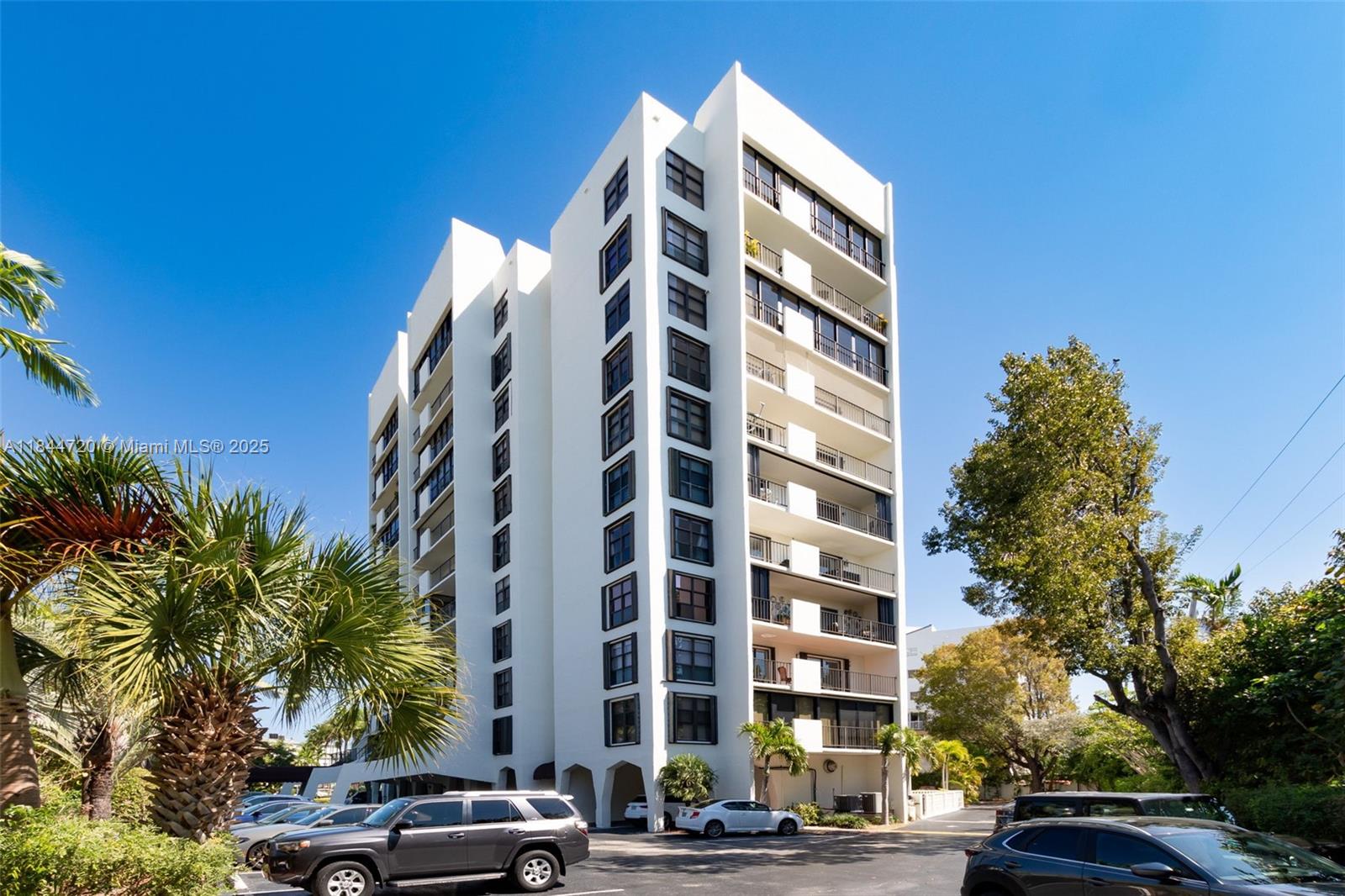 77 Crandon Blvd #5B