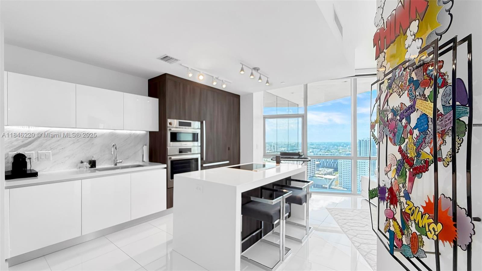 image Paramount Miami Worldcent13