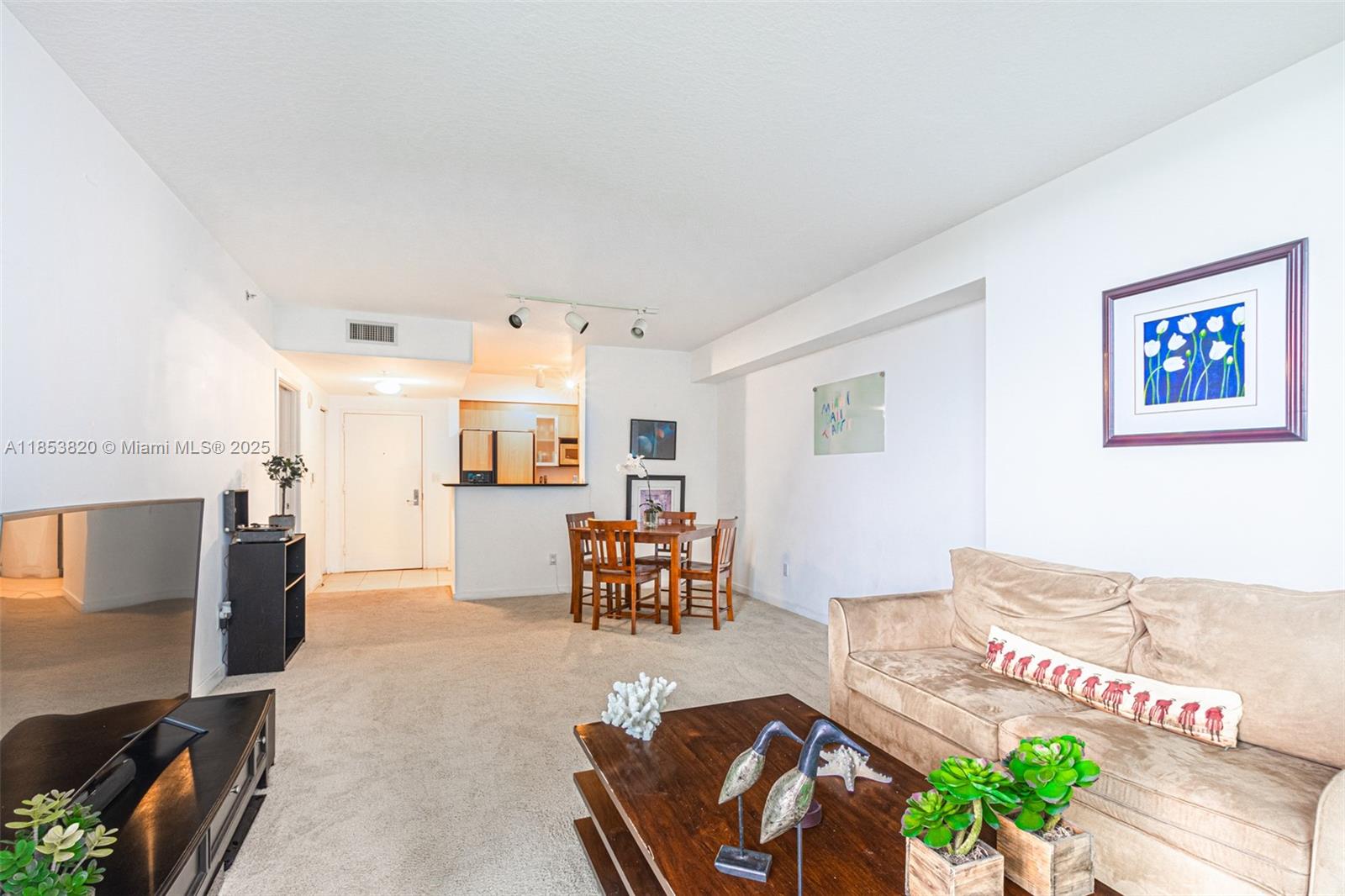 335 S Biscayne Bl #902