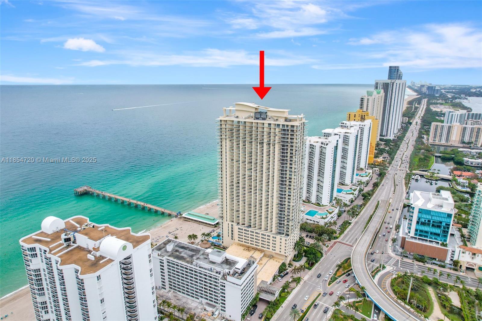 image La Perla Condominium13