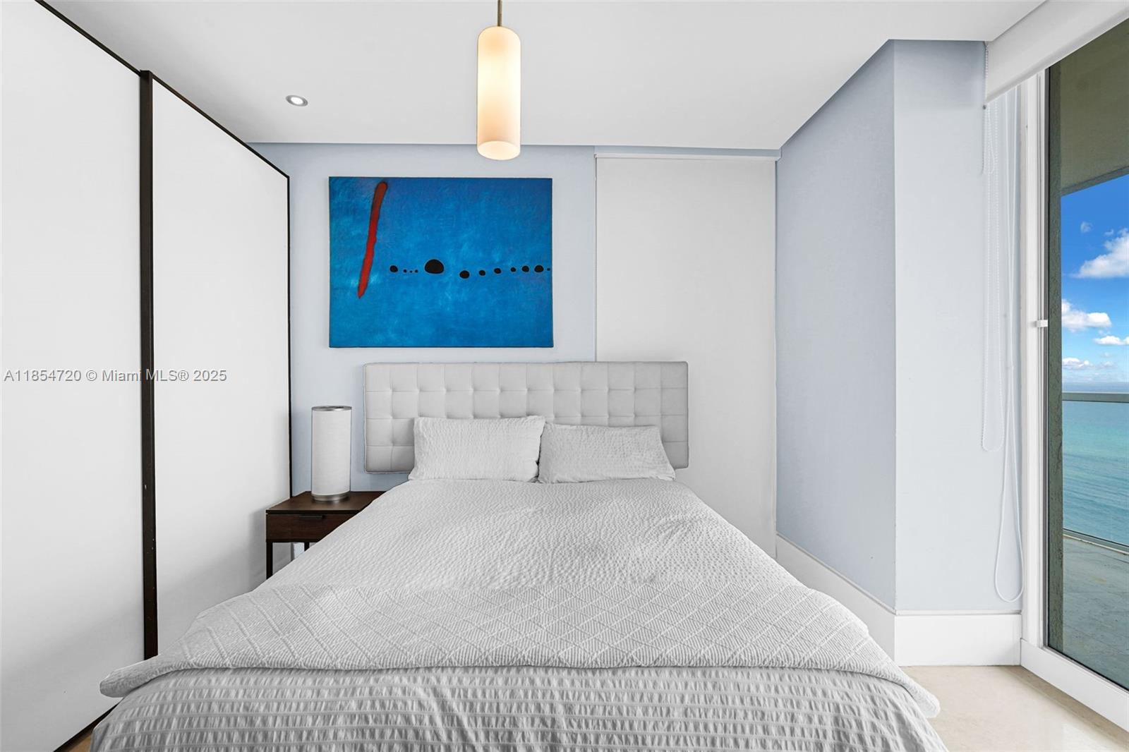 image La Perla Condominium49