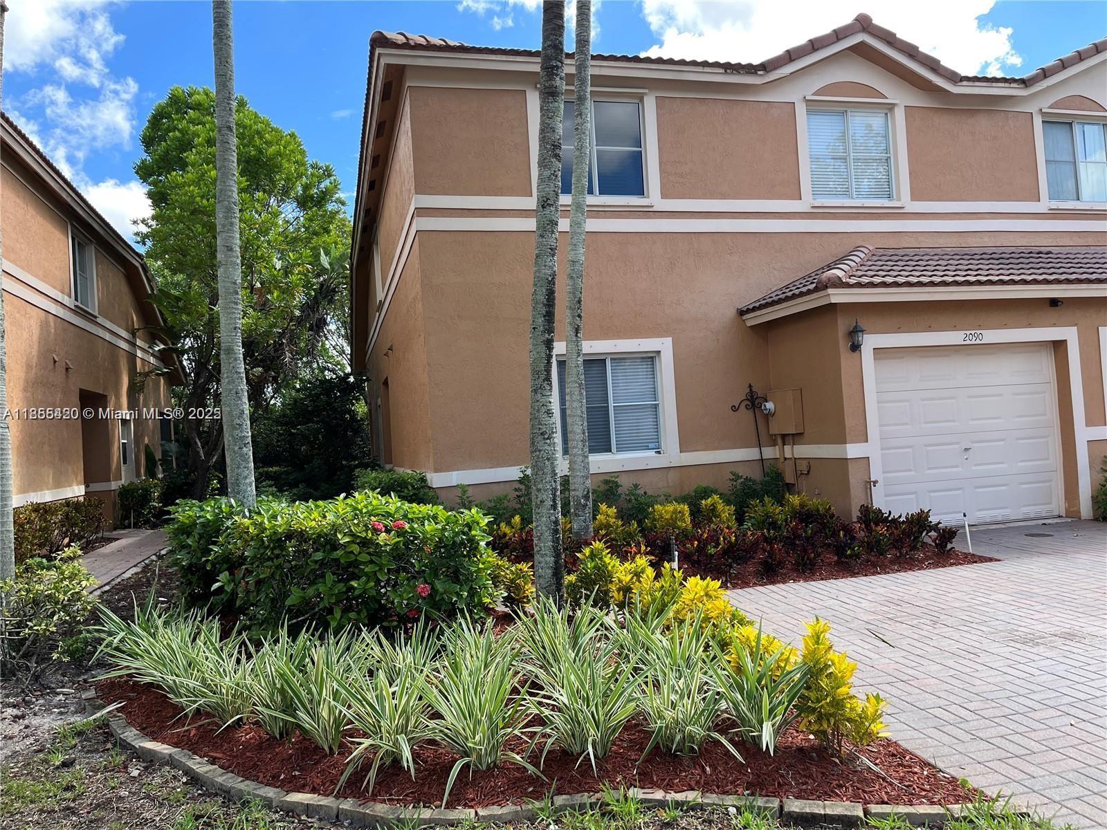 2090 NW 99th Way