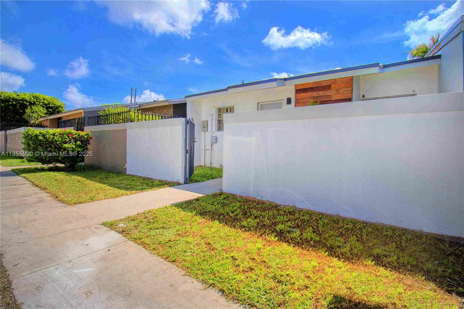 1806 NW 1st Ave