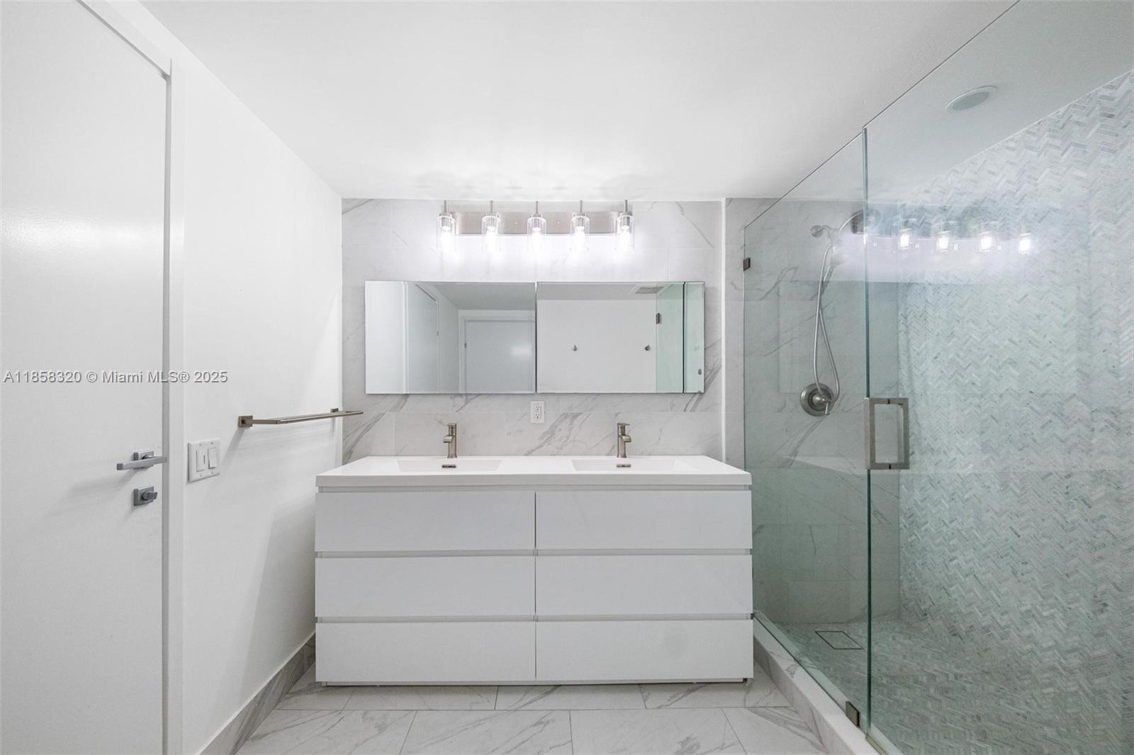 image Brickell House11