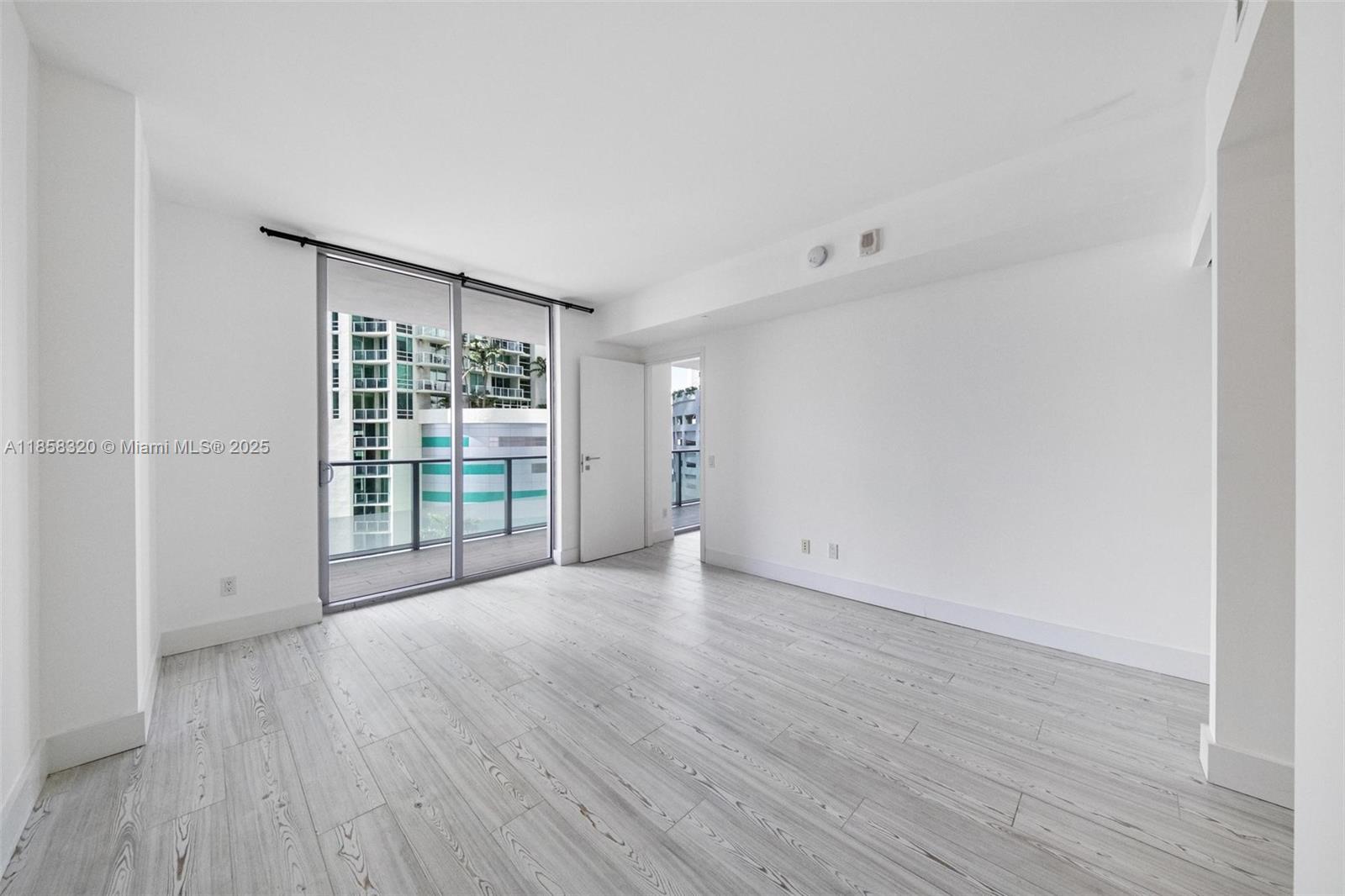 image Brickell House15