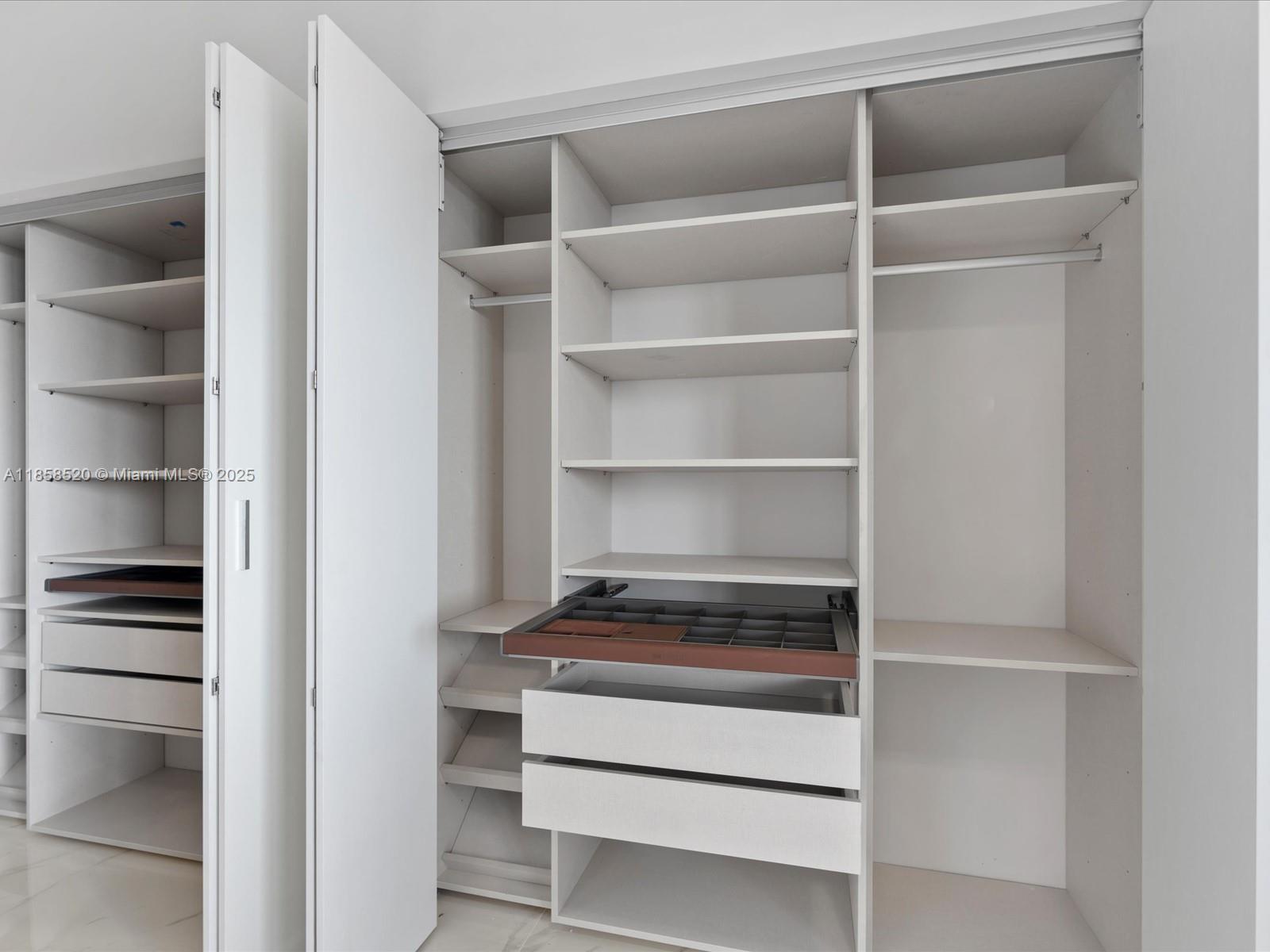 image Bay Breeze45