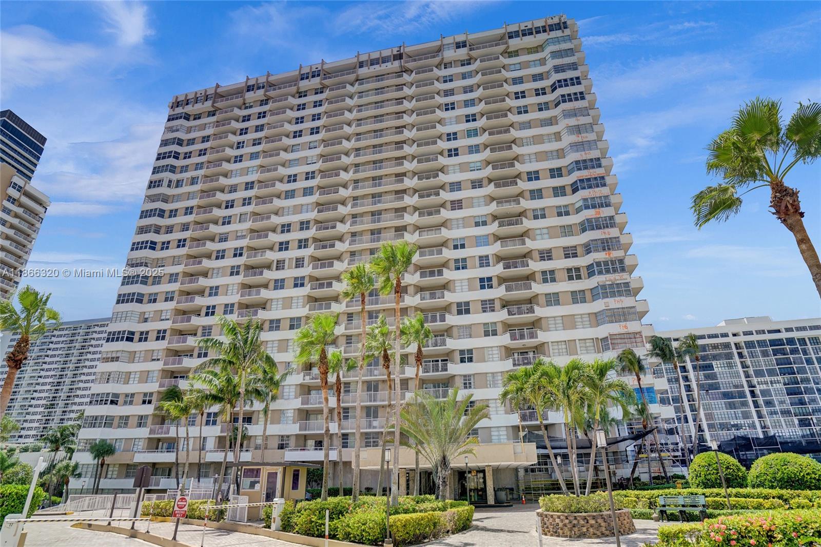 1985 S Ocean Dr #PHK