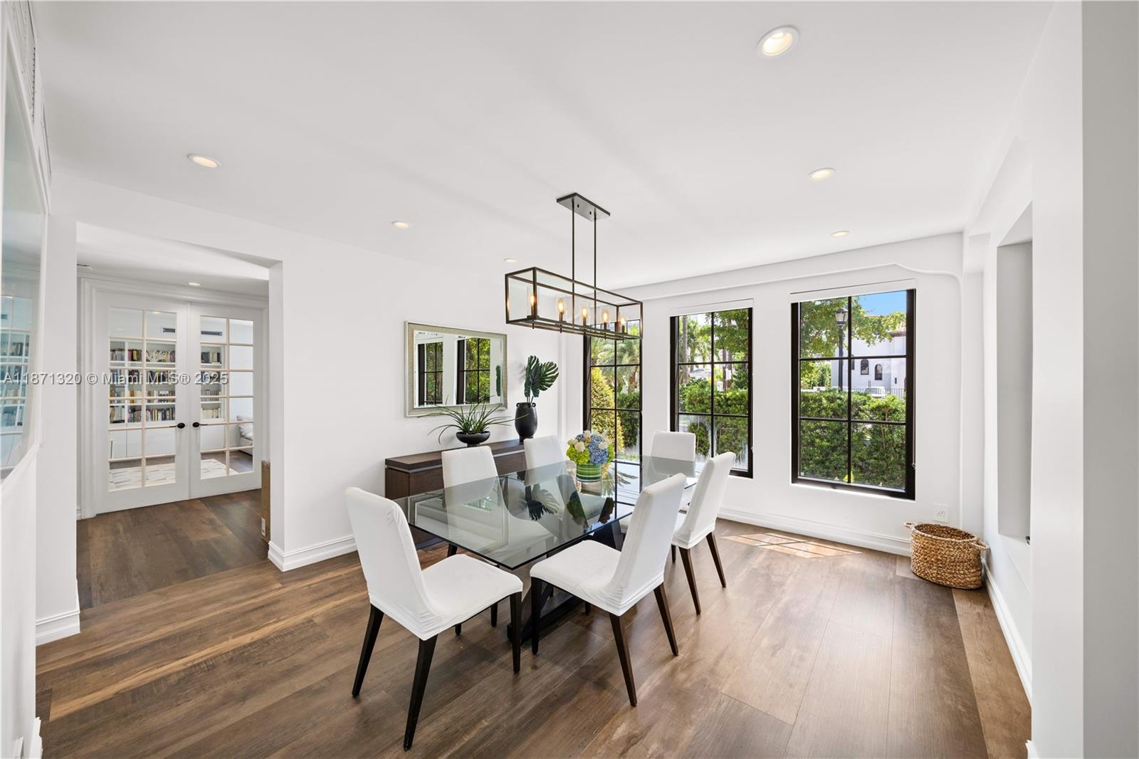 5728 Pine Tree Dr Miami Beach, FL 33140 5728 Pine Tree Dr Miami Beach, FL 33140