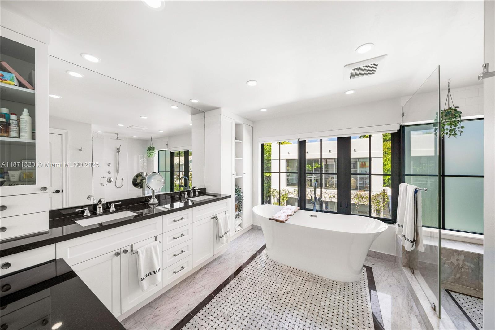 5728 Pine Tree Dr Miami Beach, FL 33140 5728 Pine Tree Dr Miami Beach, FL 33140
