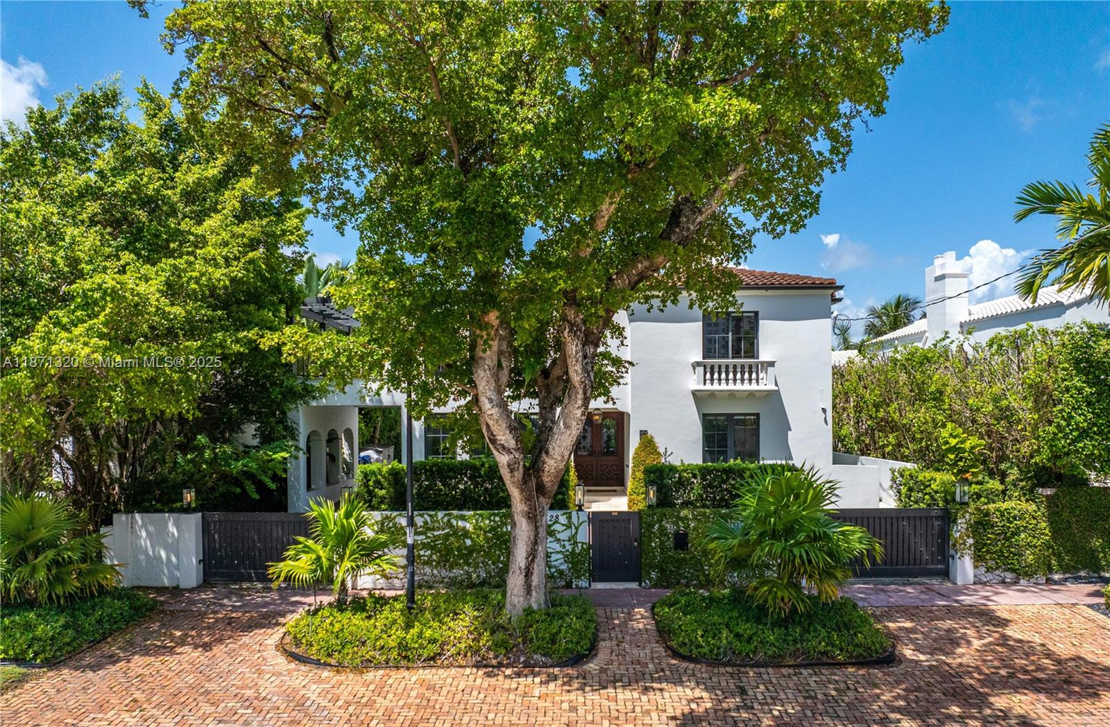 5728 Pine Tree Dr Miami Beach, FL 33140 5728 Pine Tree Dr Miami Beach, FL 33140