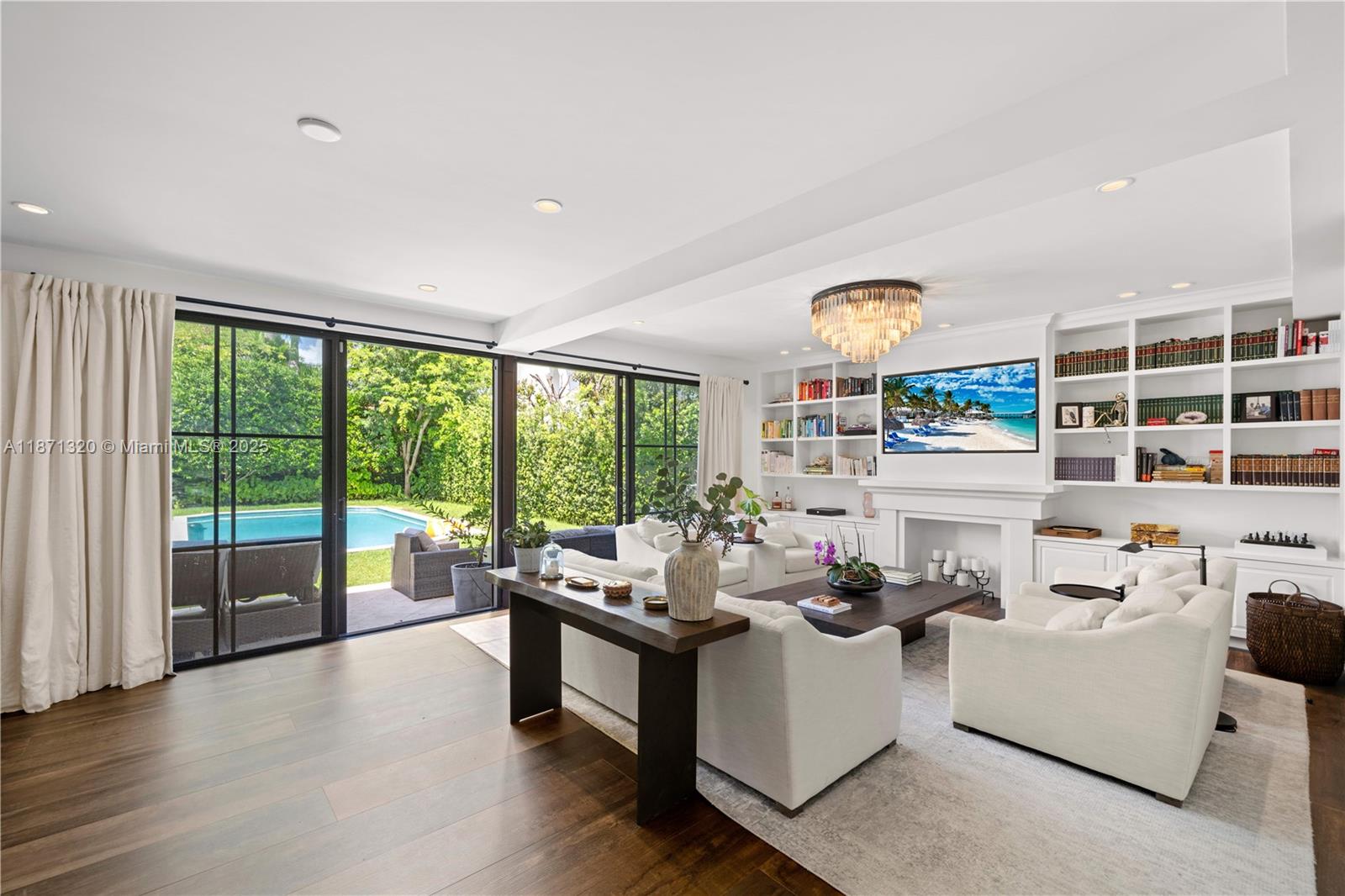 5728 Pine Tree Dr Miami Beach, FL 33140 5728 Pine Tree Dr Miami Beach, FL 33140