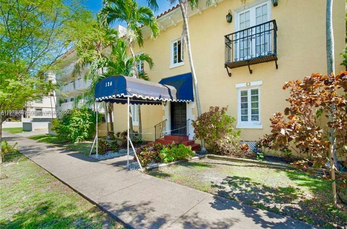 124 Mendoza Ave #8A