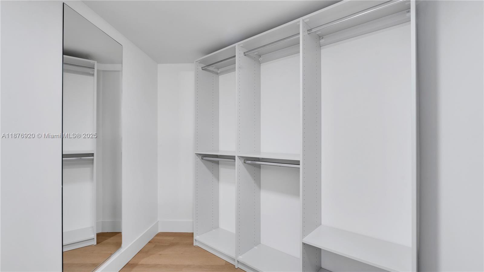 555 NE 34th St #0207,Miami, FL 33137