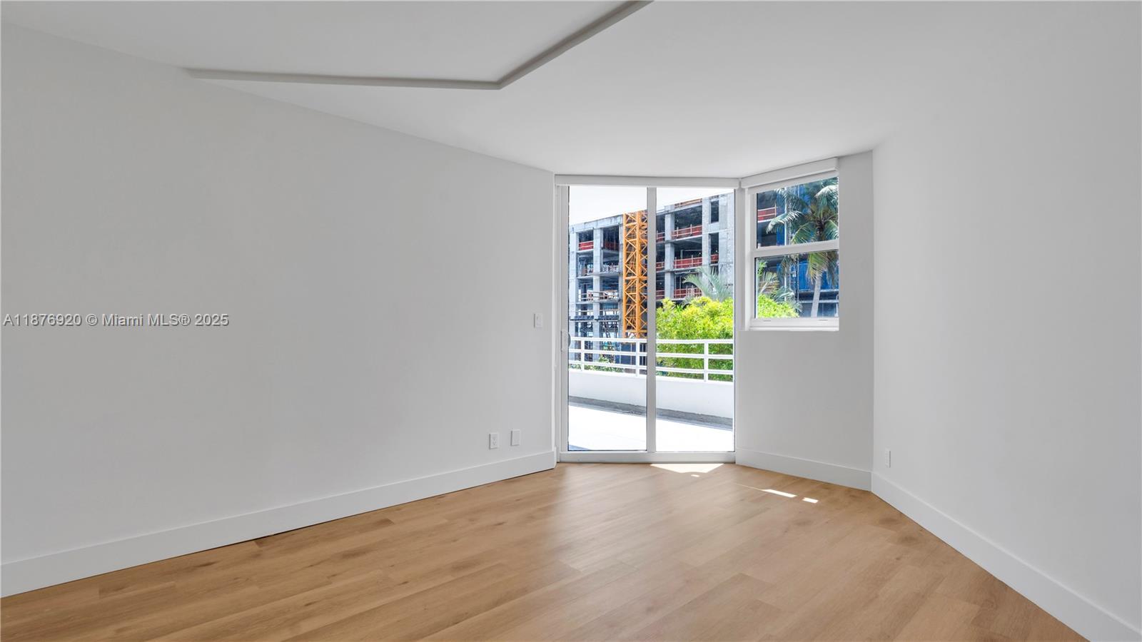 555 NE 34th St #0207,Miami, FL 33137