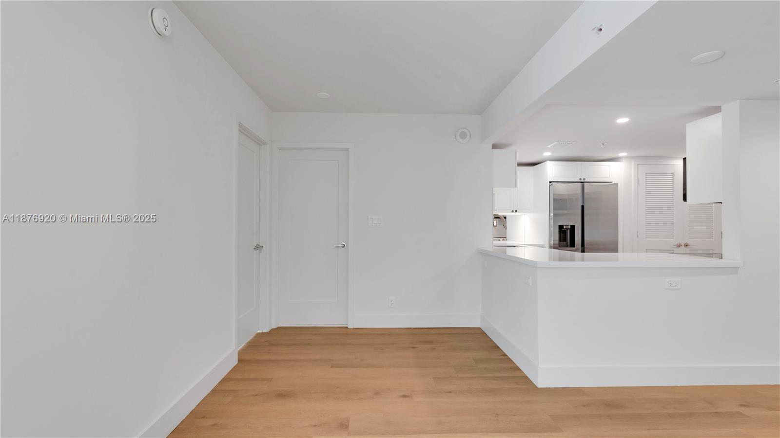 555 NE 34th St #0207,Miami, FL 33137