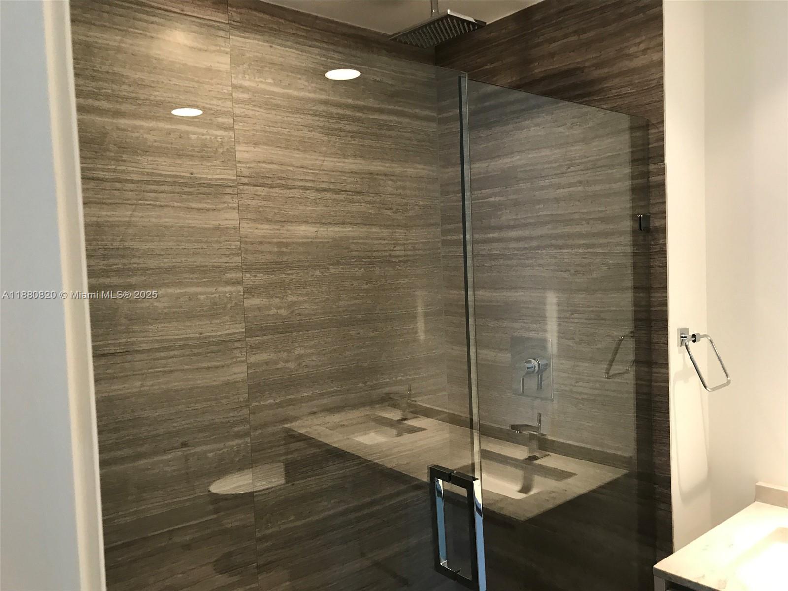 image 1010 Brickell12