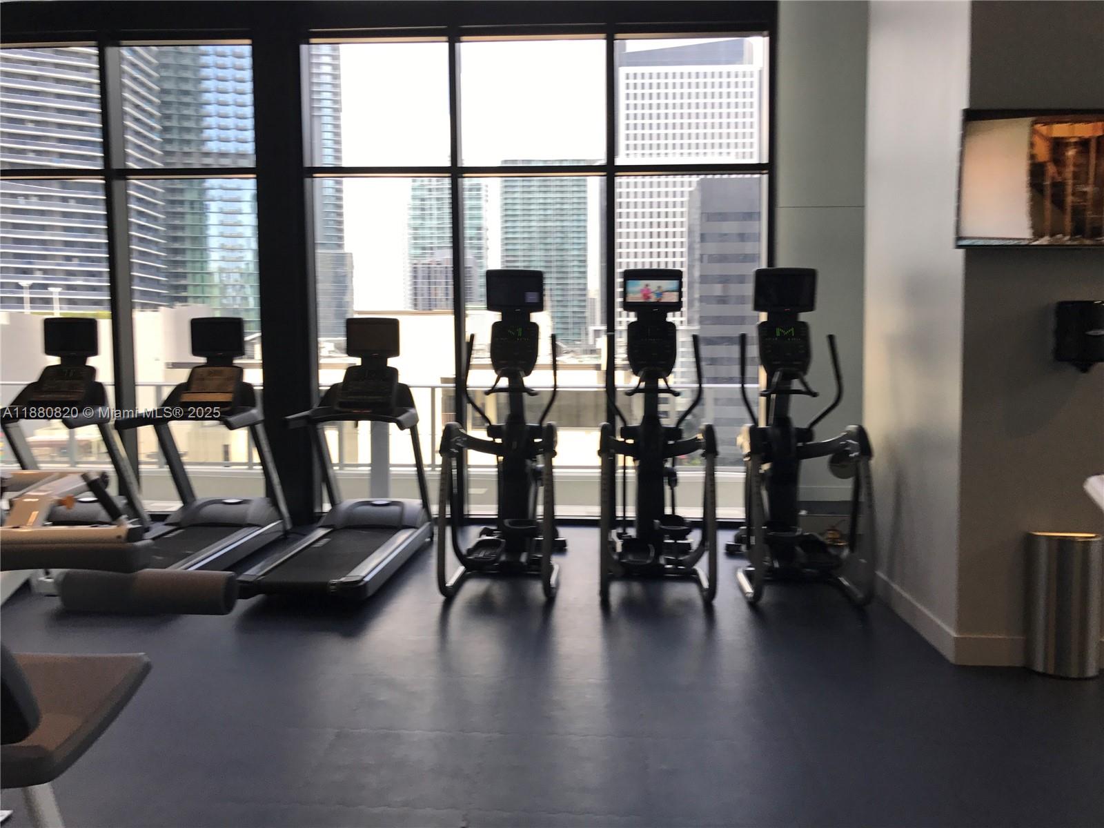 image 1010 Brickell24