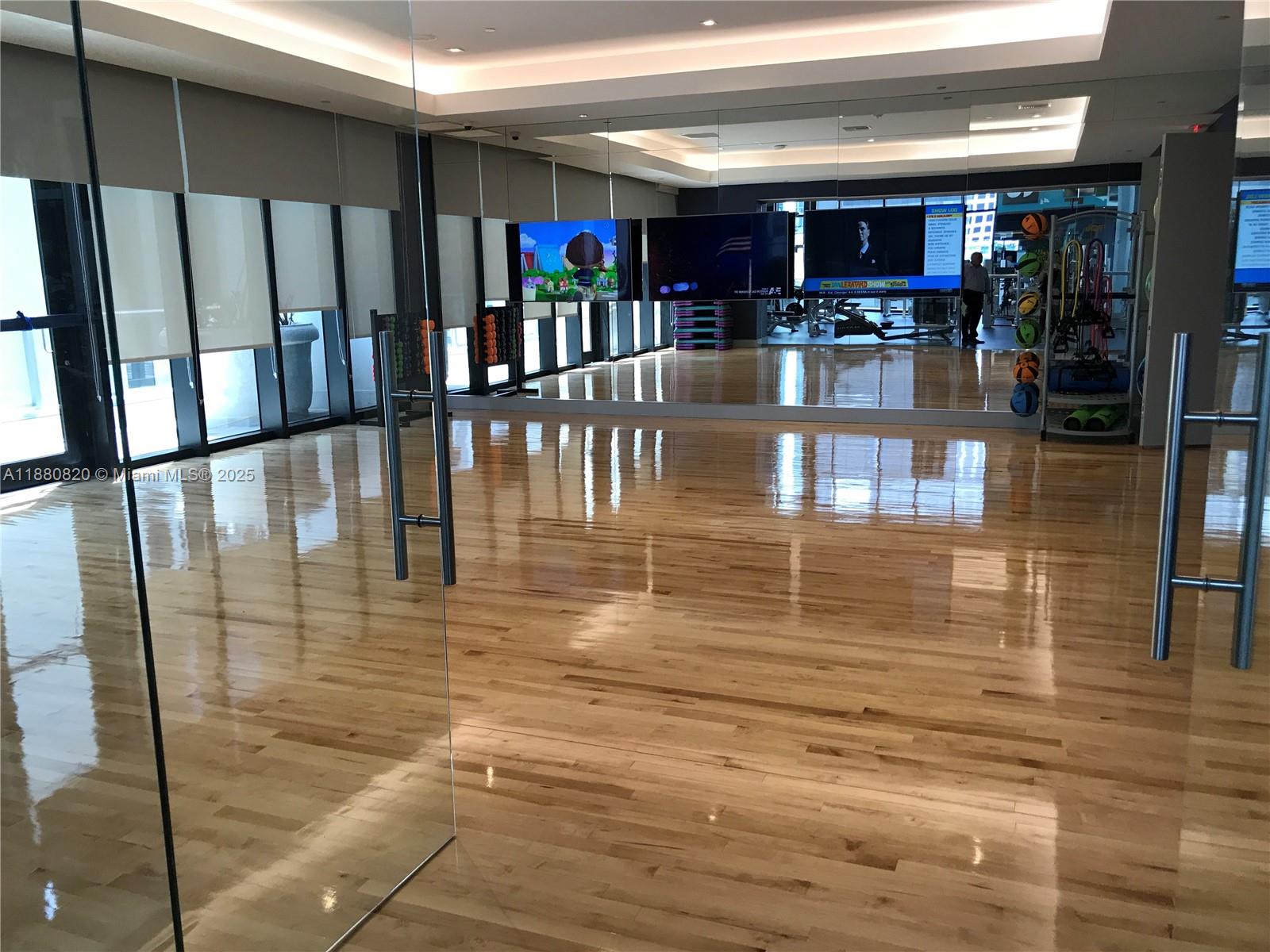 image 1010 Brickell26