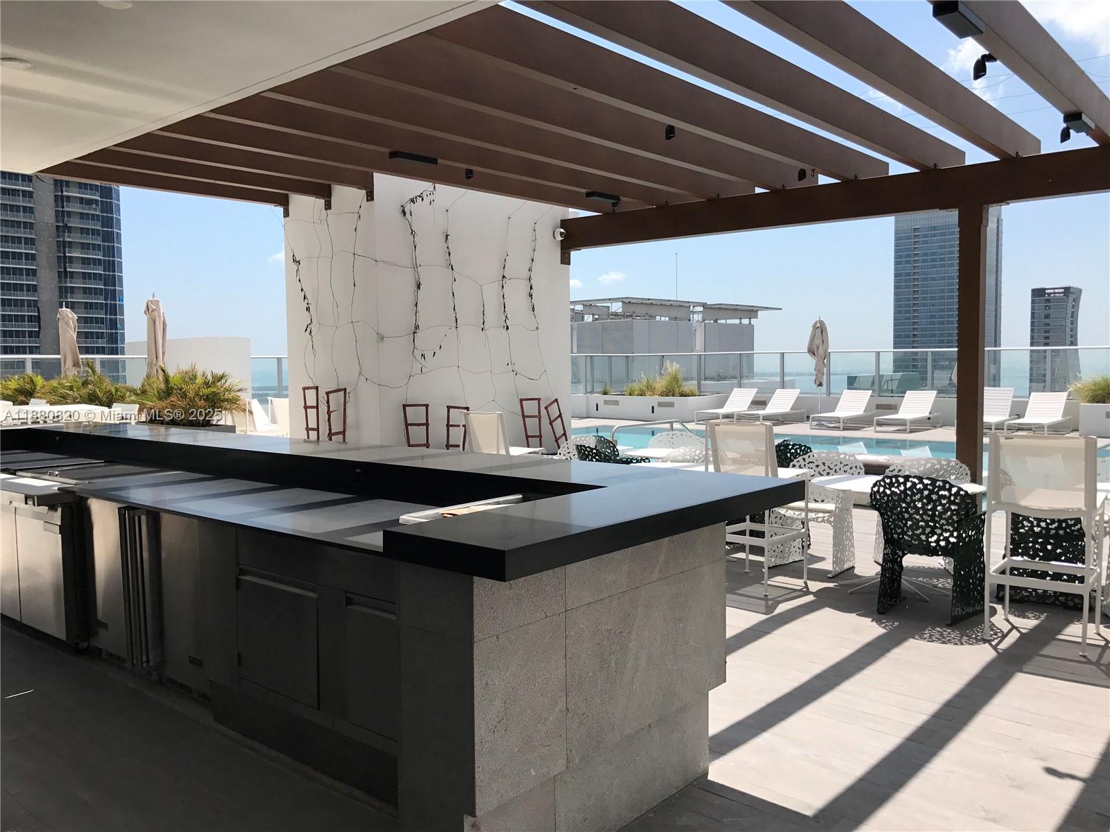 image 1010 Brickell27