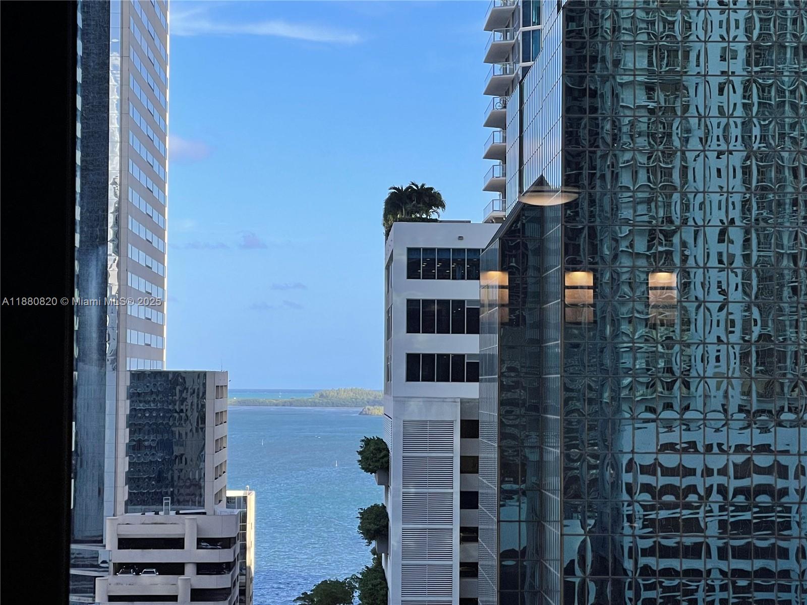 image 1010 Brickell2
