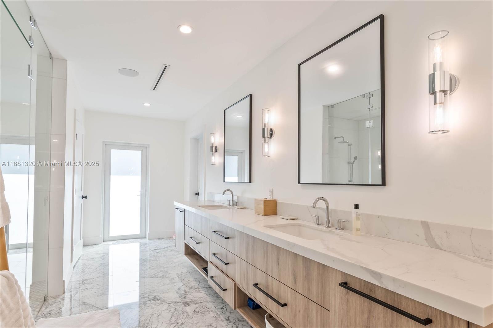 7505 SW 141st St Palmetto Bay, FL 33158