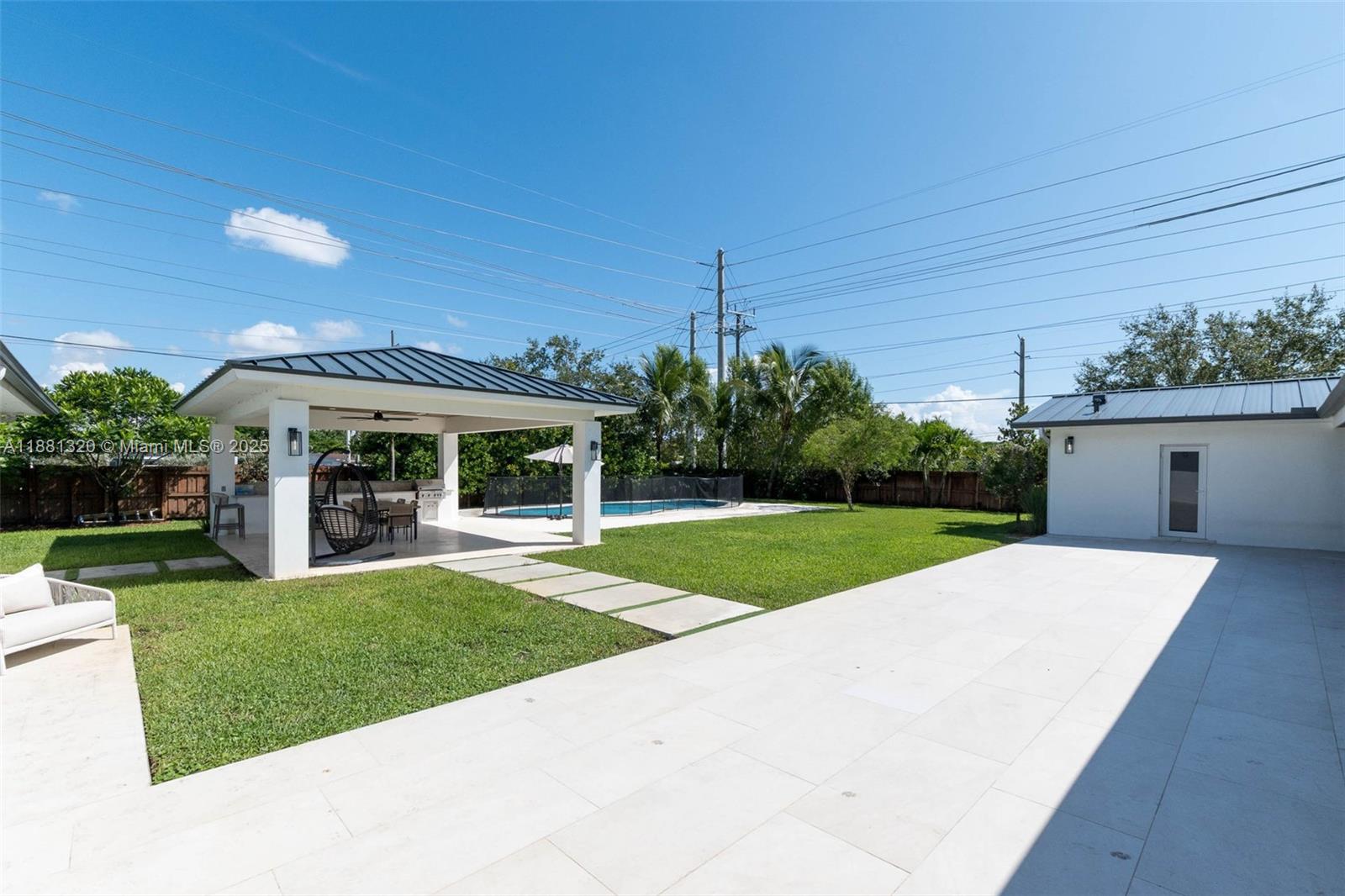 7505 SW 141st St Palmetto Bay, FL 33158