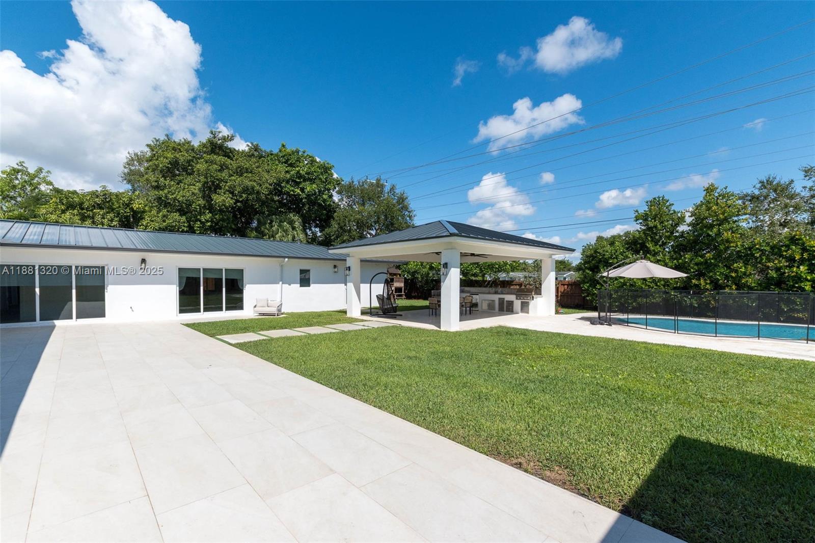 7505 SW 141st St Palmetto Bay, FL 33158