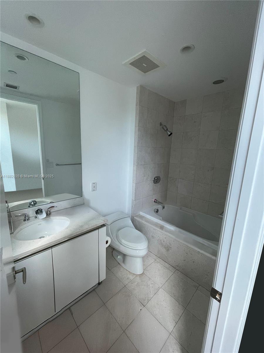 image Turnberry Ocean Colony18