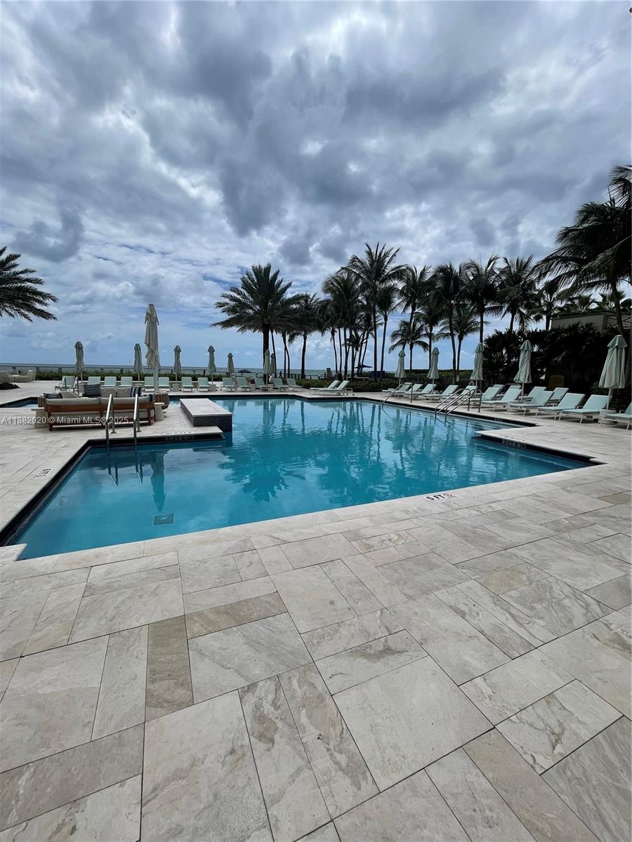 image Turnberry Ocean Colony32