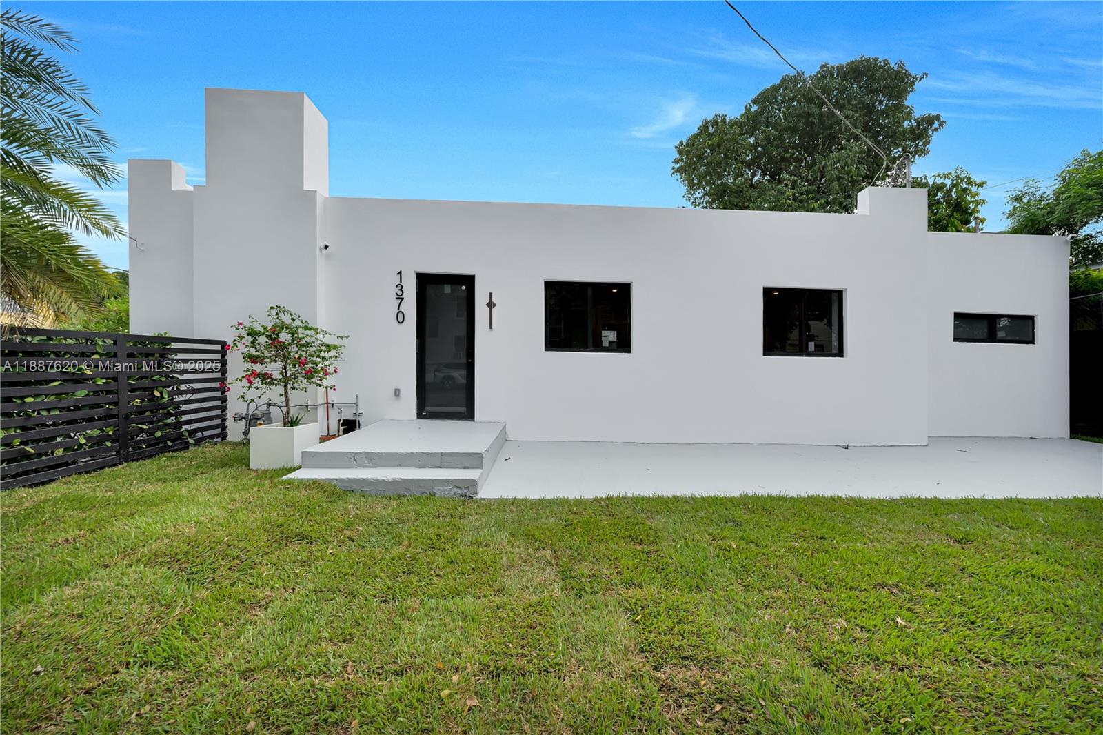 1370 SW 5th St