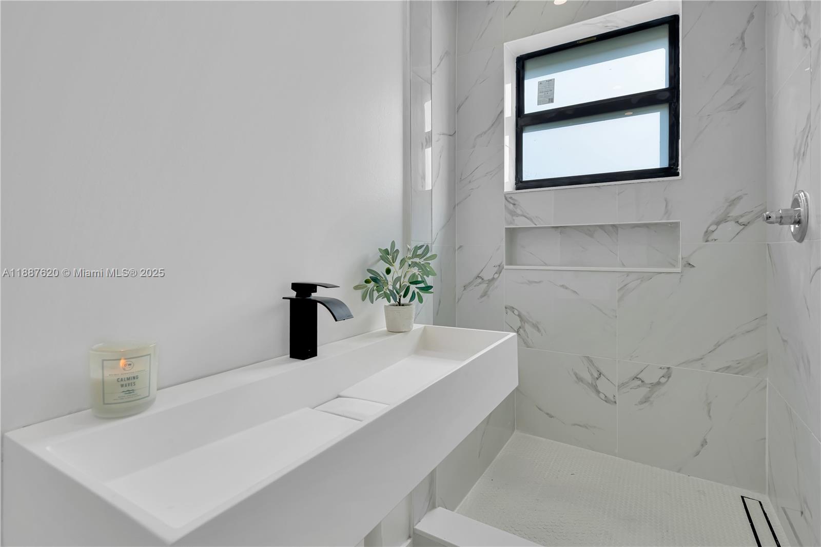 1370 SW 5th St Miami, FL 33135