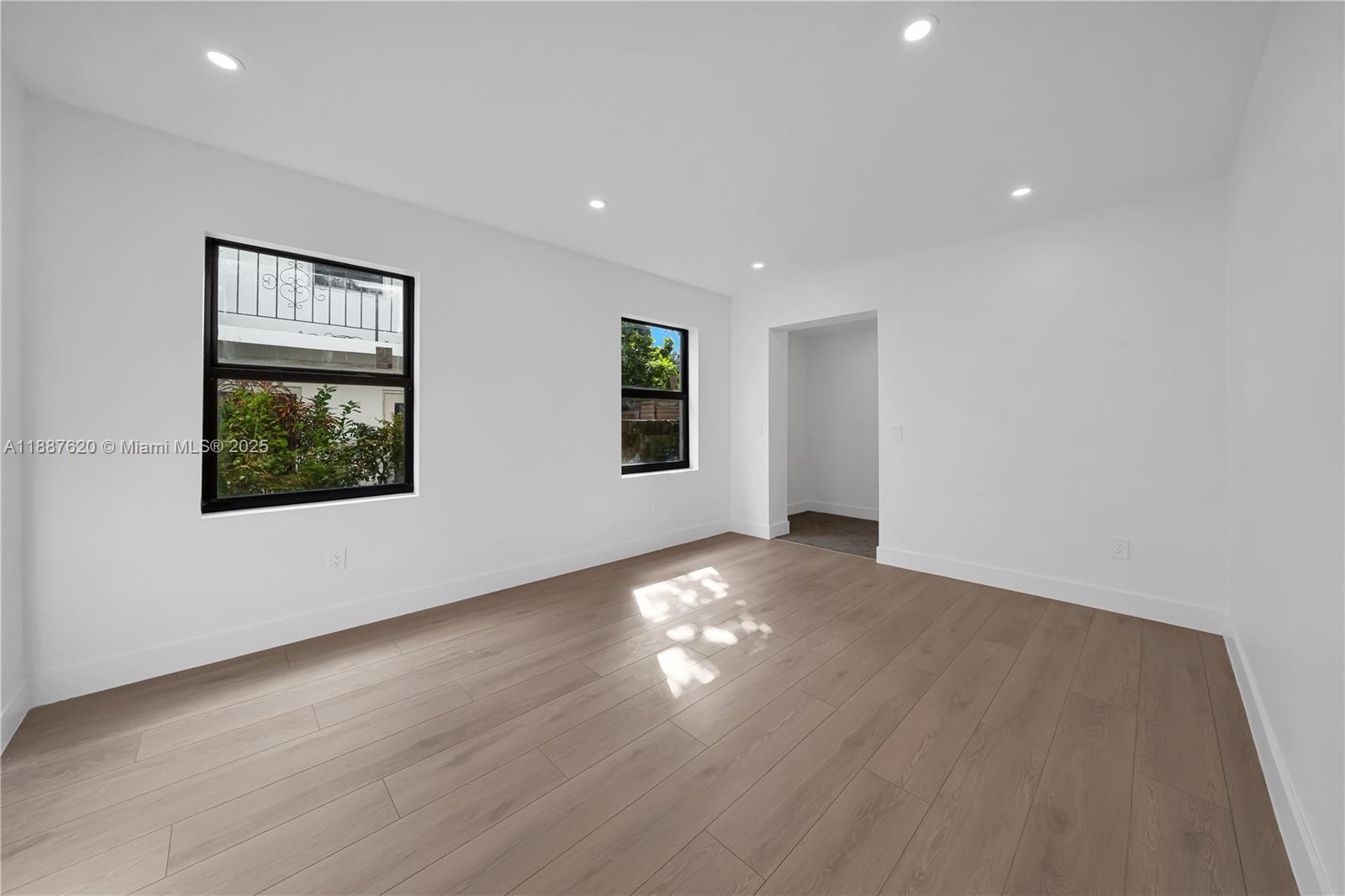 1370 SW 5th St Miami, FL 33135